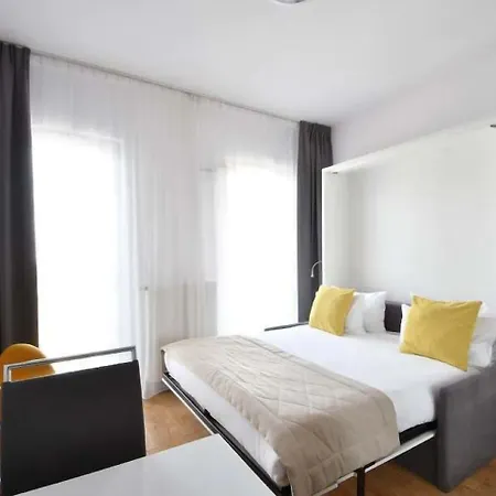 Kasprzaka Apart Otel Varşova