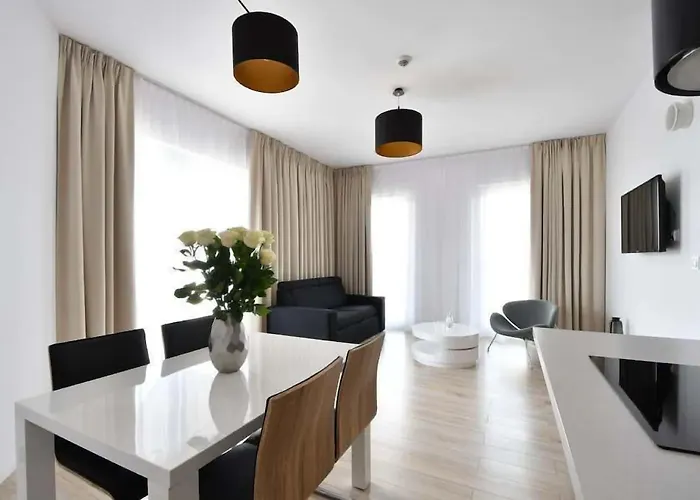 Kasprzaka Aparthotel 4*