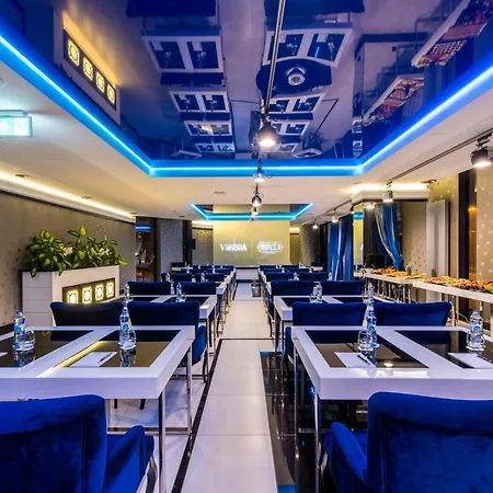 فارسوفيا أبارتامينتي كاسبرزاكا وارسو