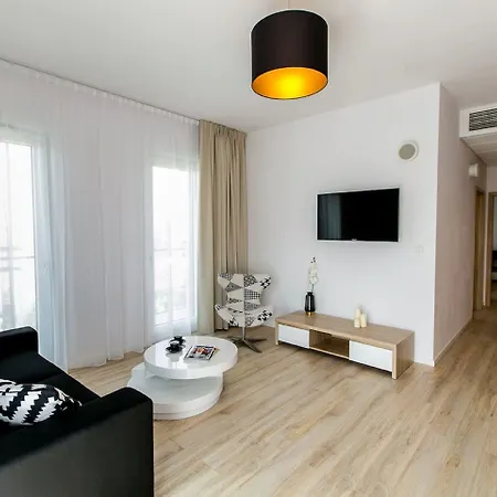 فارسوفيا أبارتامينتي كاسبرزاكا شقة فندقية